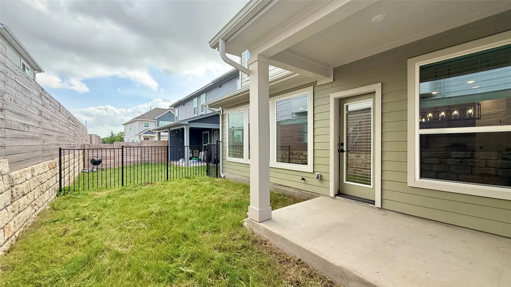 1016 Brickell Loop #B Austin, TX 78744