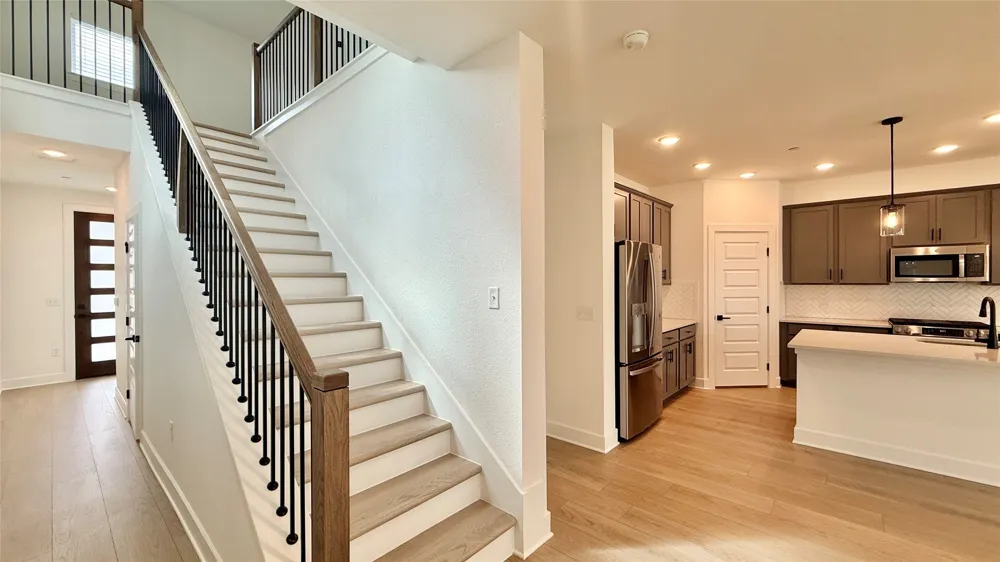 1016 Brickell Loop #B Austin, TX 78744