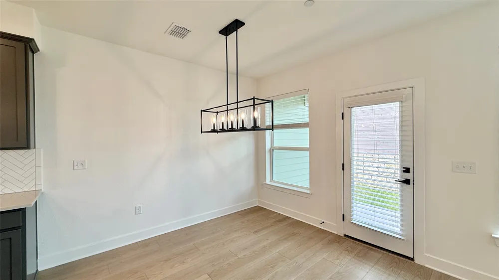 1016 Brickell Loop #B Austin, TX 78744