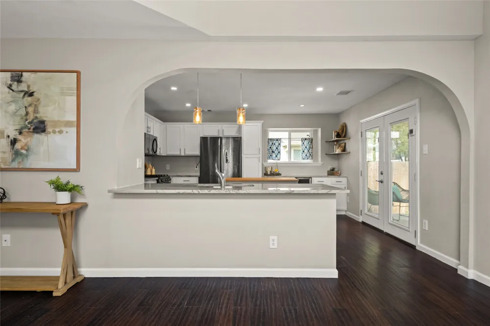 11403 Georgia Coleman Bend Austin, TX 78748