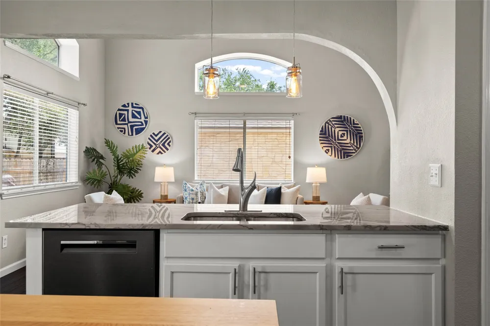 11403 Georgia Coleman Bend Austin, TX 78748