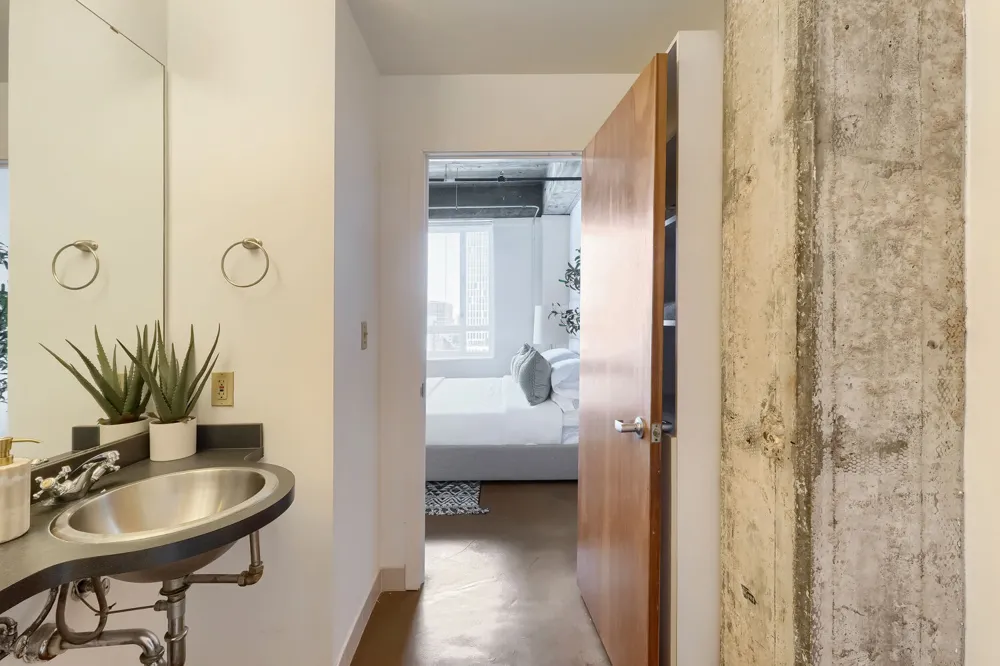 710 Colorado Street #9E Austin, TX 78701