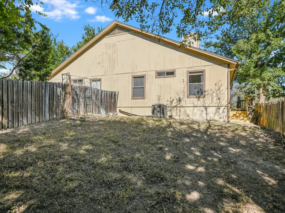 511 Cutty Trail #A Lakeway, TX 78734