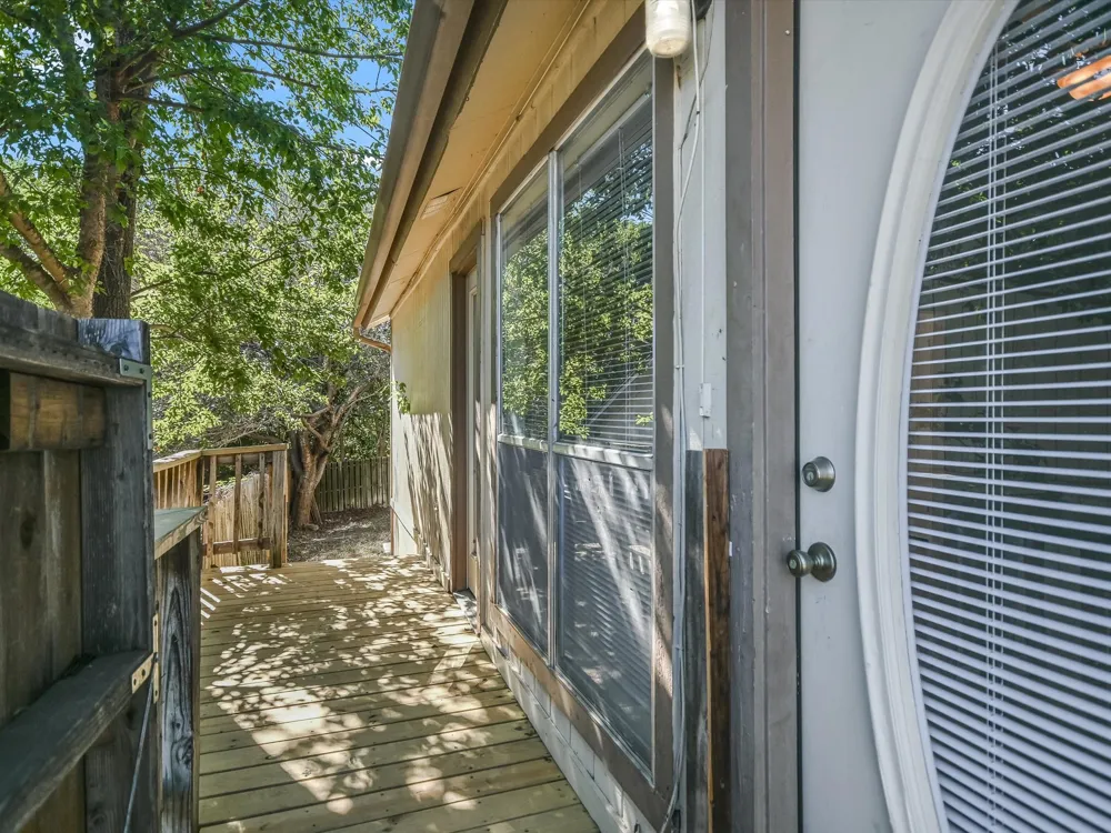 511 Cutty Trail #A Lakeway, TX 78734