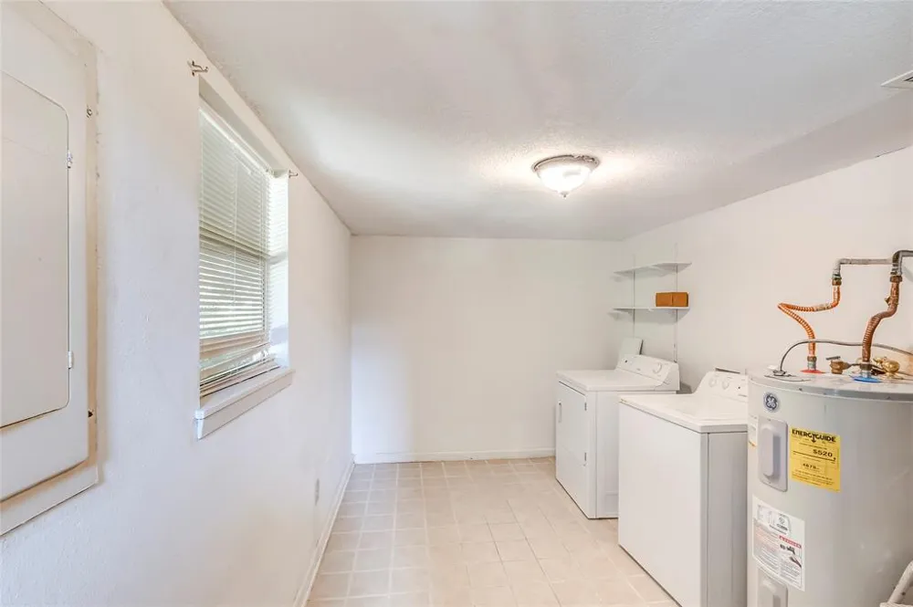 208 Westhaven Drive West Lake Hills, TX 78746