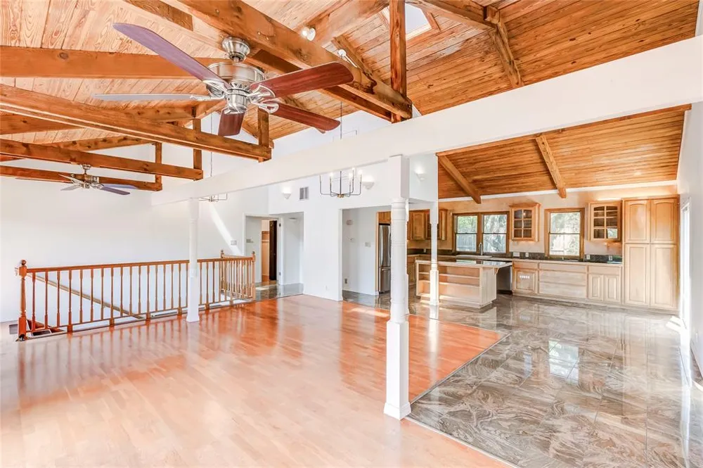 208 Westhaven Drive West Lake Hills, TX 78746