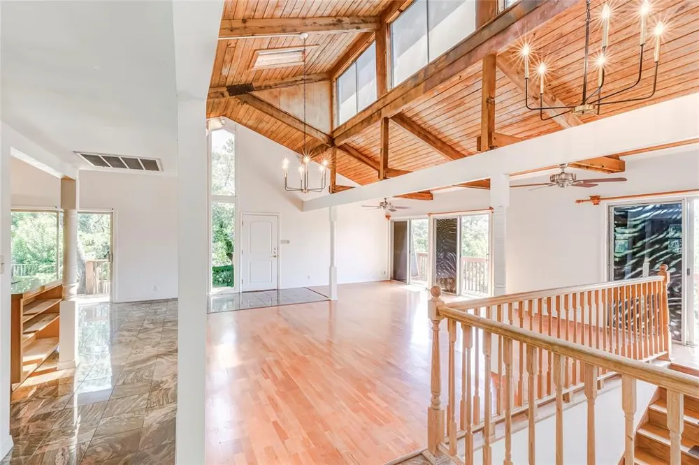 208 Westhaven Drive West Lake Hills, TX 78746