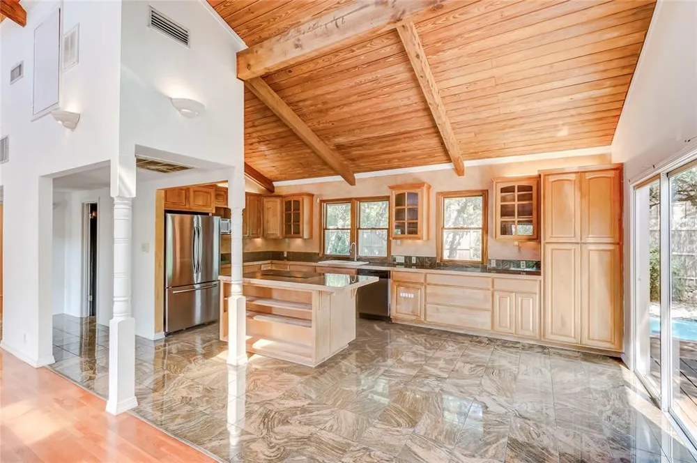 208 Westhaven Drive West Lake Hills, TX 78746