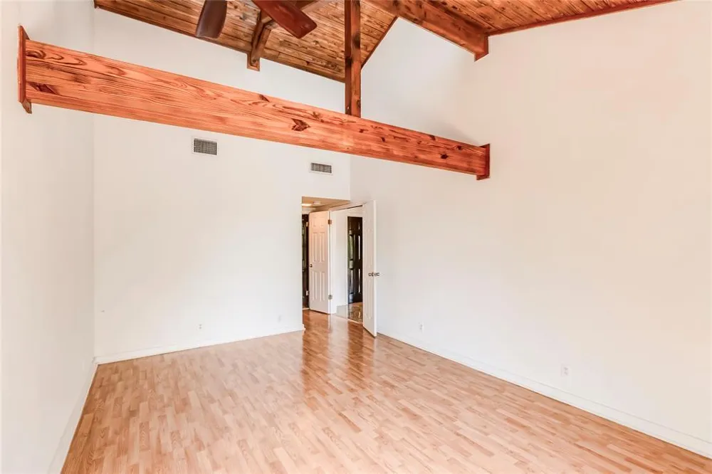208 Westhaven Drive West Lake Hills, TX 78746