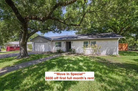 11603 Oak Trail