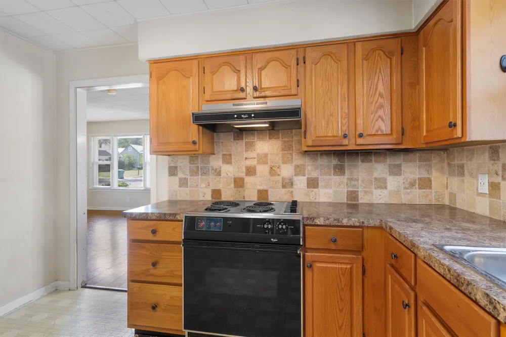 1119 Kent Street Taylor, TX 76574