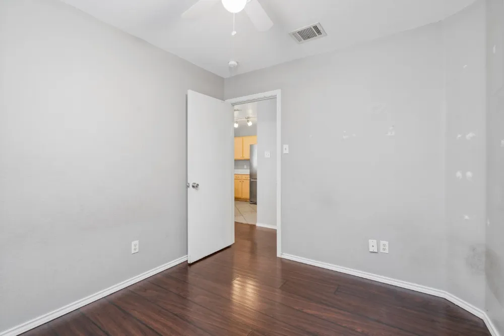 7228 Aldea Drive #B Austin, TX 78745