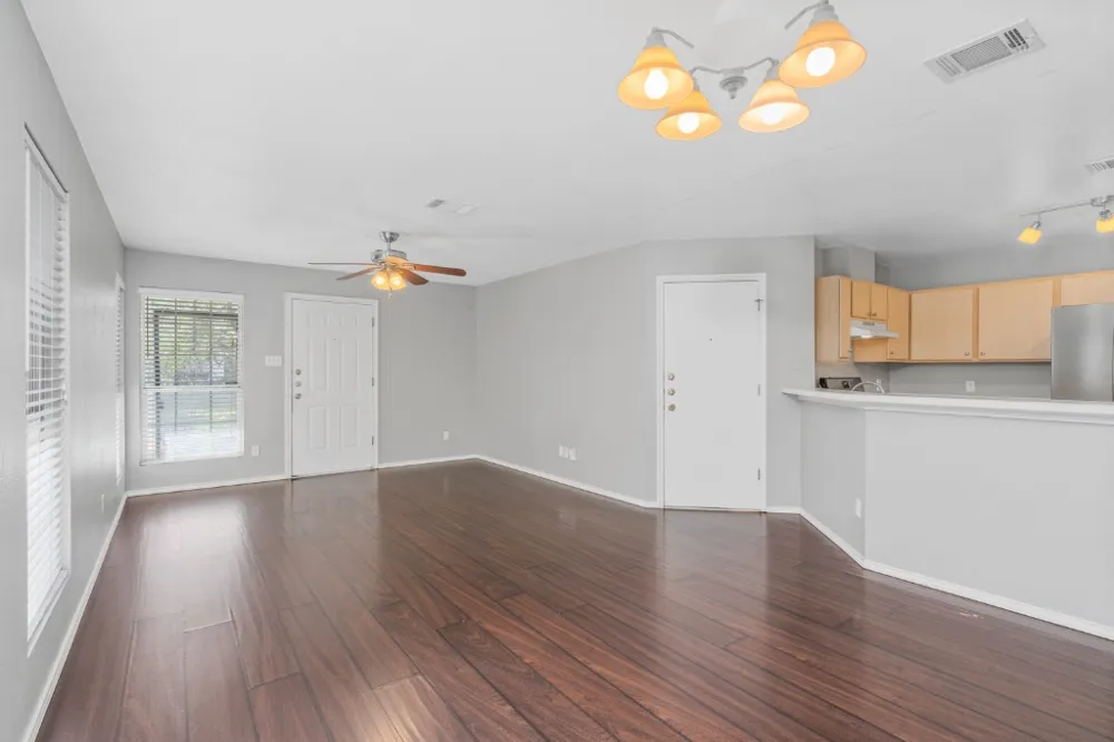 7228 Aldea Drive #B Austin, TX 78745