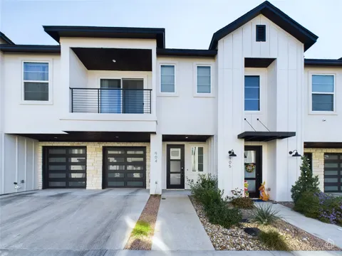 12001 Vista Parke Drive #904