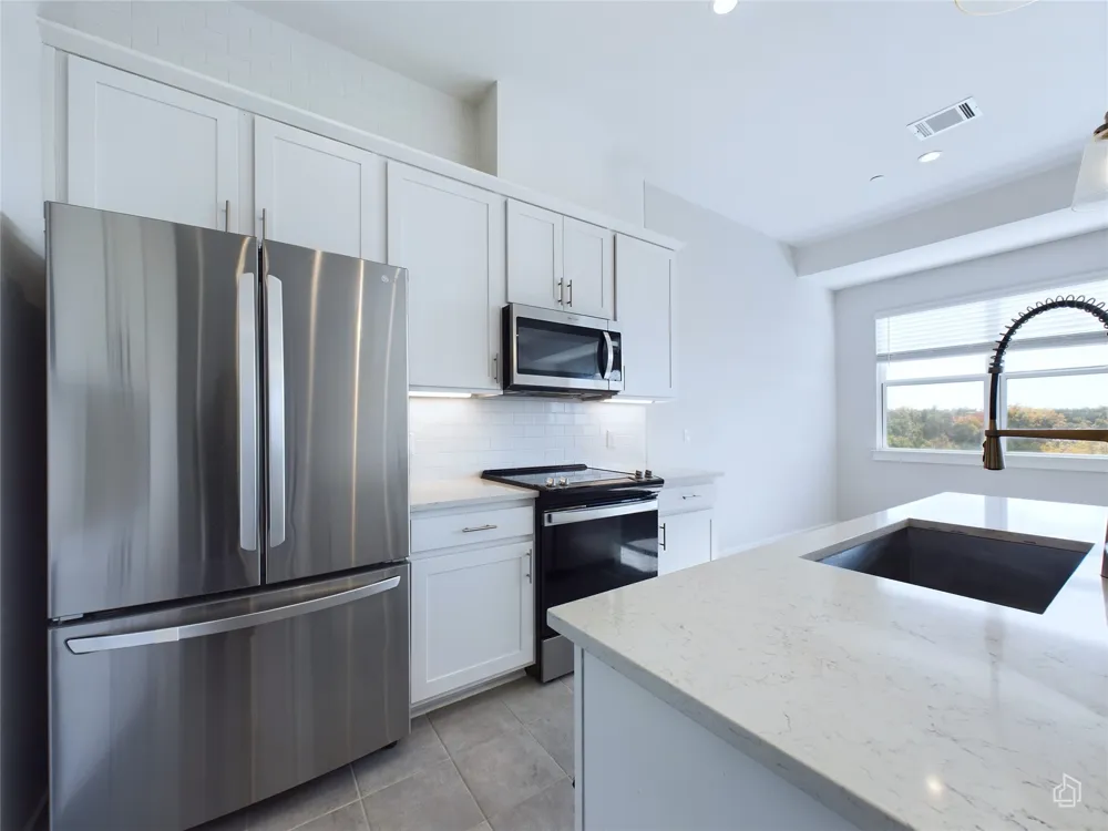 12001 Vista Parke Drive #904 Austin, TX 78726
