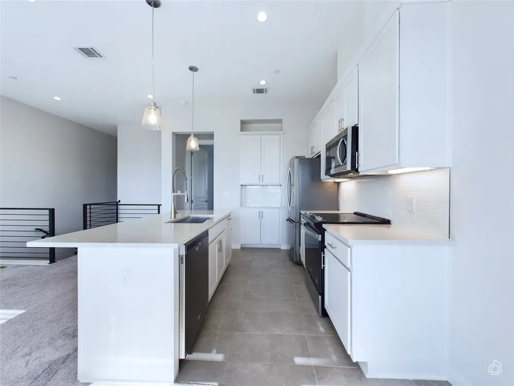12001 Vista Parke Drive #904 Austin, TX 78726