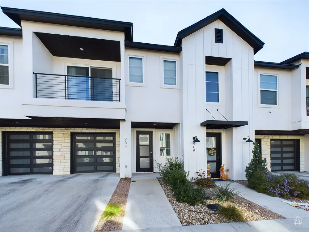 12001 Vista Parke Drive #904 Austin, TX 78726