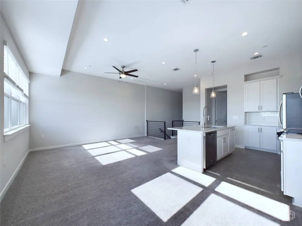 12001 Vista Parke Drive #904 Austin, TX 78726