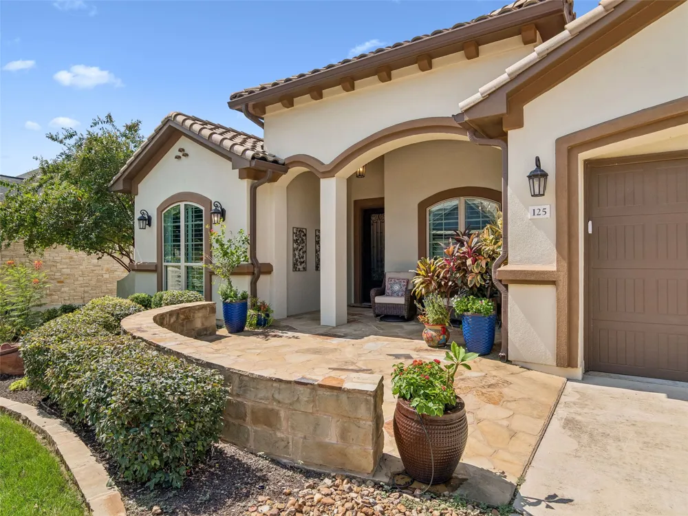 125 Sowing Oak Drive San Marcos, TX 78666