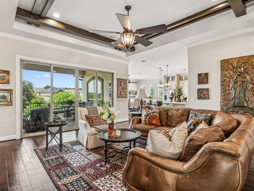 125 Sowing Oak Drive San Marcos, TX 78666