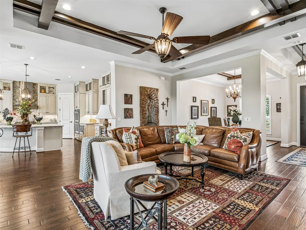 125 Sowing Oak Drive San Marcos, TX 78666