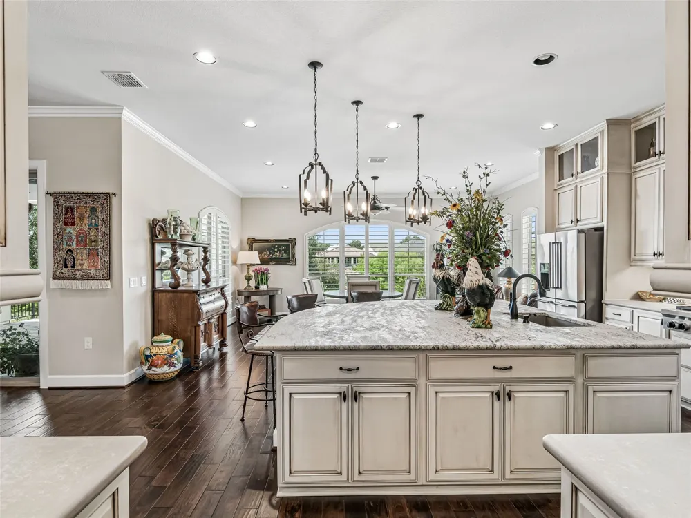 125 Sowing Oak Drive San Marcos, TX 78666