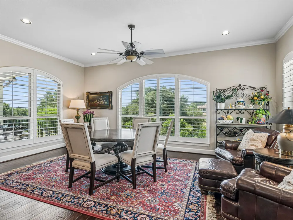 125 Sowing Oak Drive San Marcos, TX 78666