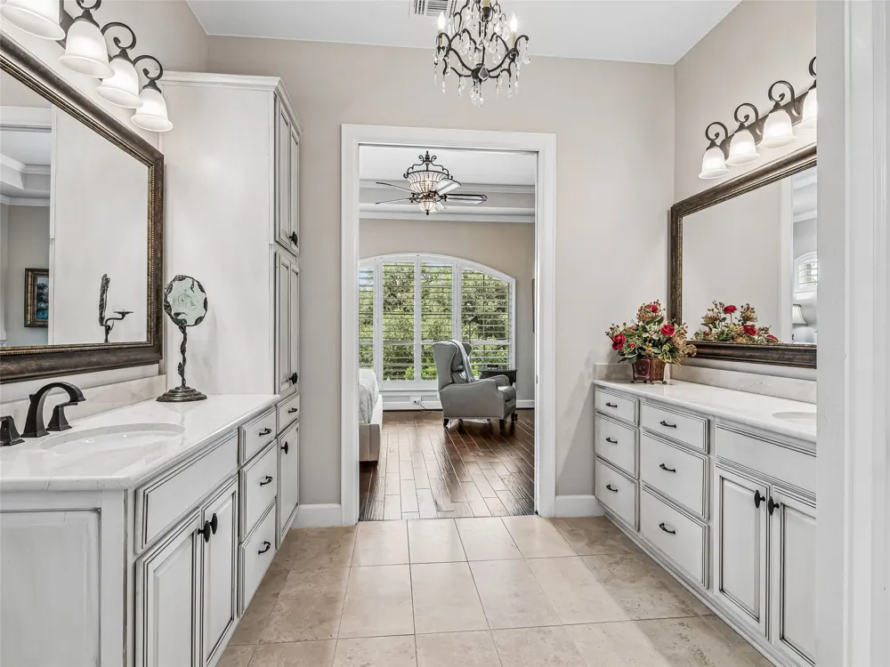 125 Sowing Oak Drive San Marcos, TX 78666