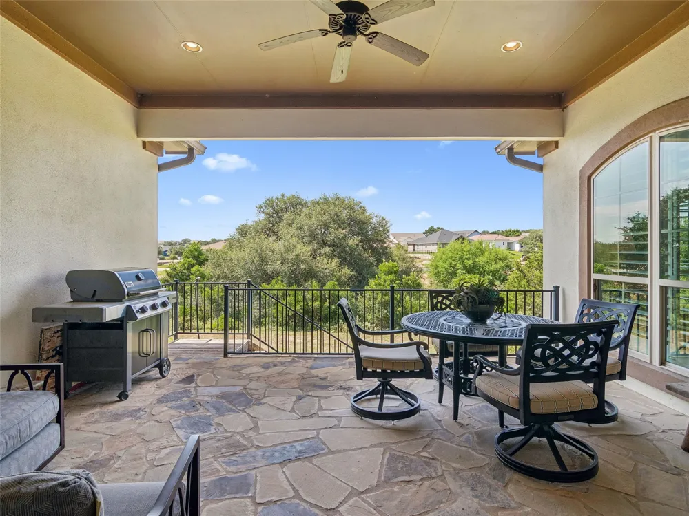 125 Sowing Oak Drive San Marcos, TX 78666