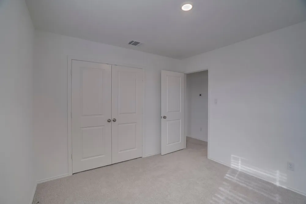 321 Keefer Kyle, TX 78640
