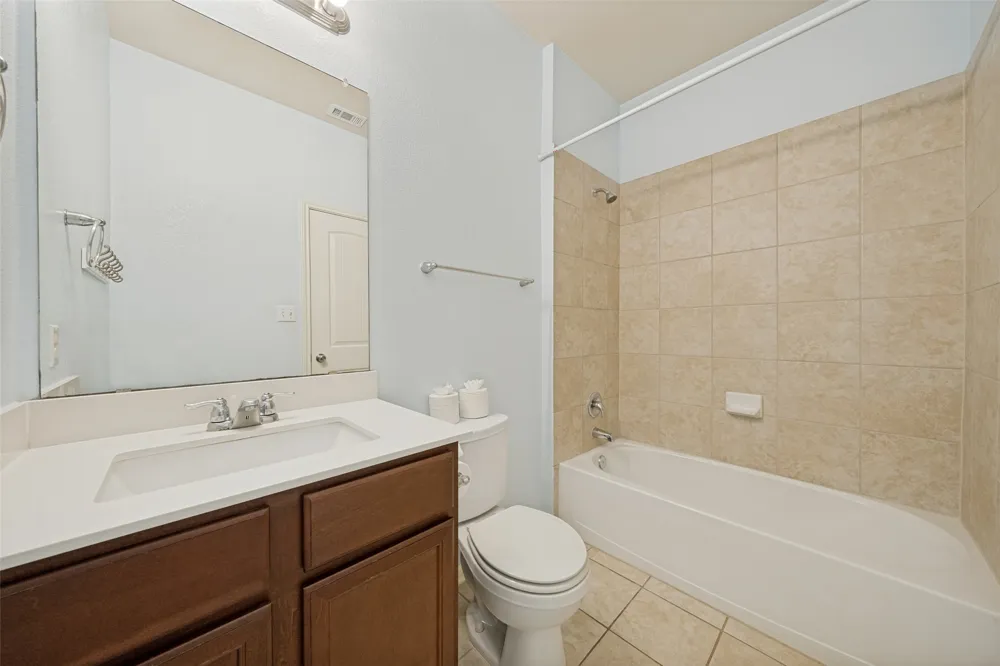 138 Wainscot Oak Way San Marcos, TX 78666