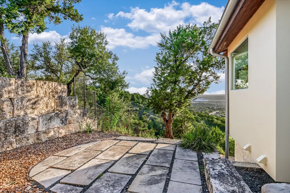 1151 Eagle Point Drive Fischer, TX 78623