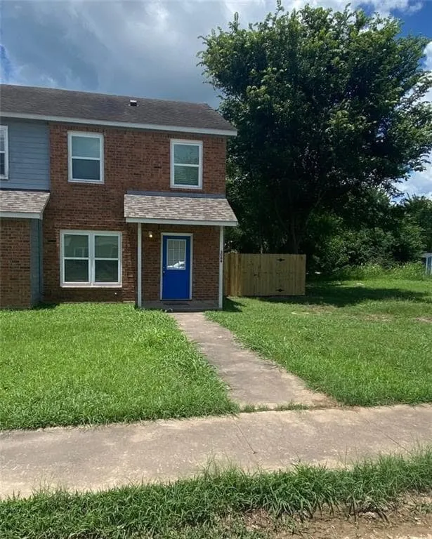 306 Anderson Street #A Smithville, TX 78957