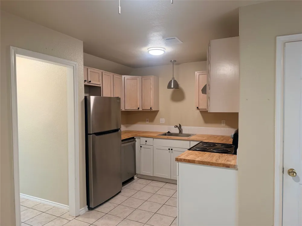 306 Anderson Street #A Smithville, TX 78957