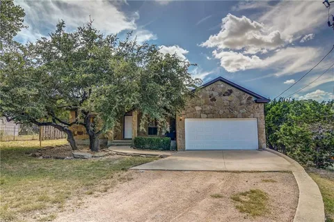 17106 Oak Cliff Circle