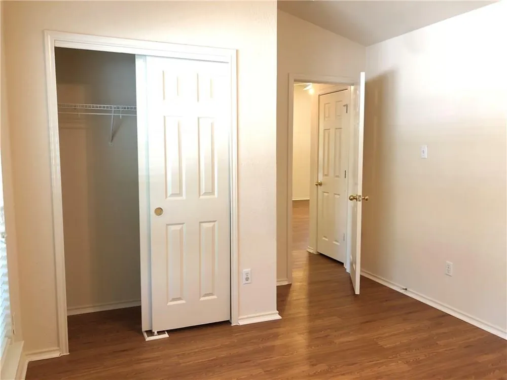 140 Steele Kyle, TX 78640