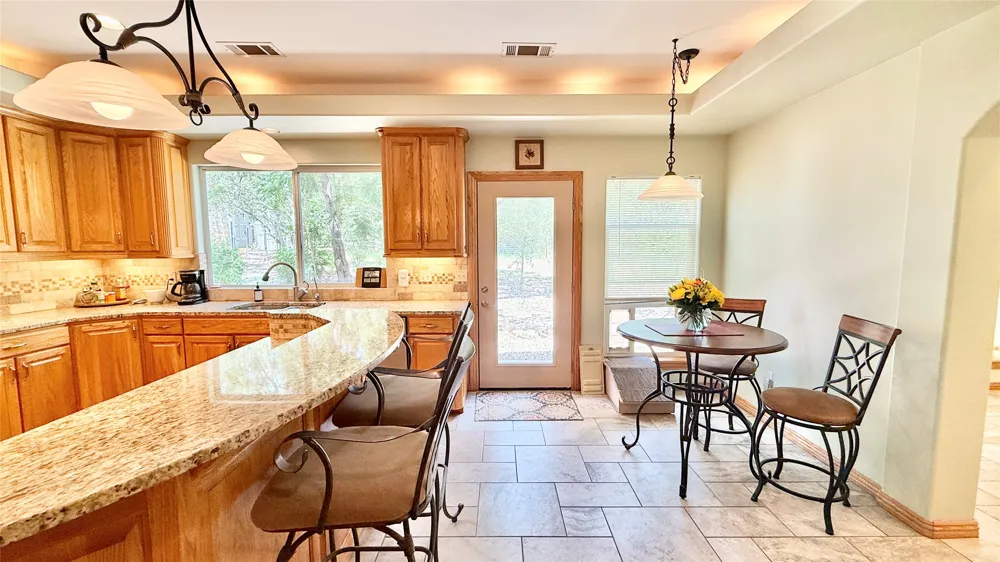 670 Woodland Drive Driftwood, TX 78619