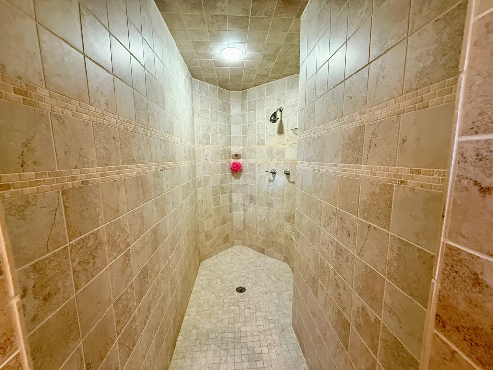 670 Woodland Drive Driftwood, TX 78619
