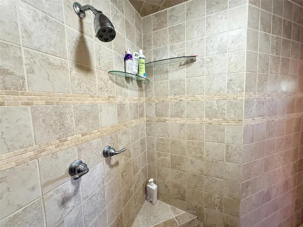 670 Woodland Drive Driftwood, TX 78619