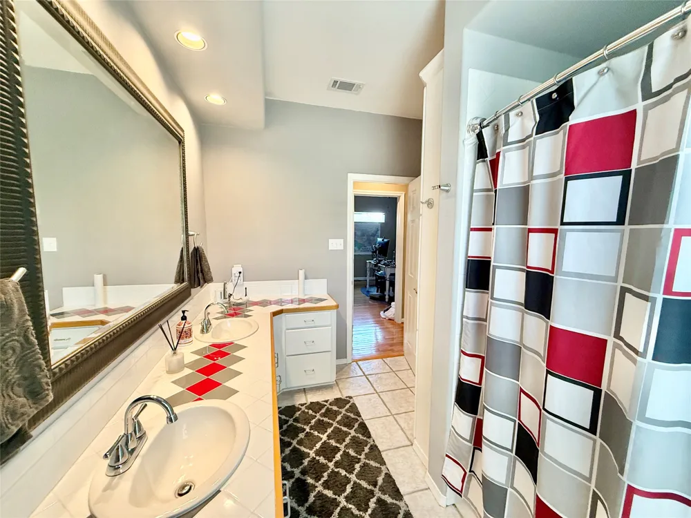 670 Woodland Drive Driftwood, TX 78619