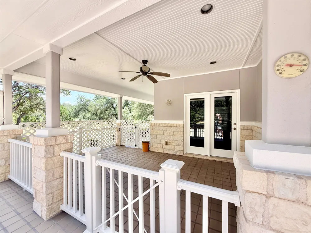 670 Woodland Drive Driftwood, TX 78619