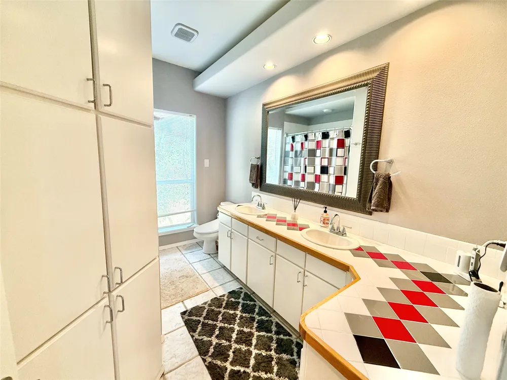 670 Woodland Drive Driftwood, TX 78619