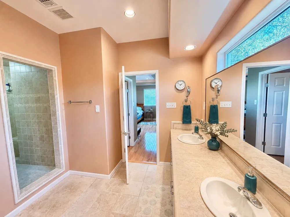 670 Woodland Drive Driftwood, TX 78619