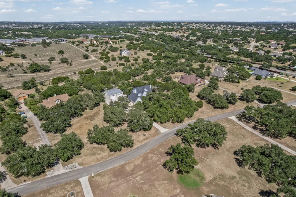 670 Woodland Drive Driftwood, TX 78619