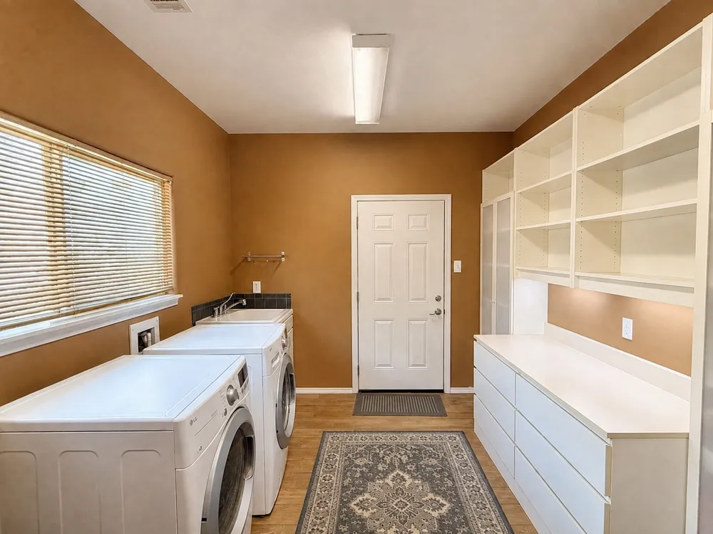 670 Woodland Drive Driftwood, TX 78619