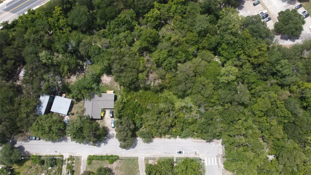 2502 Douglas Street Austin, TX 78741