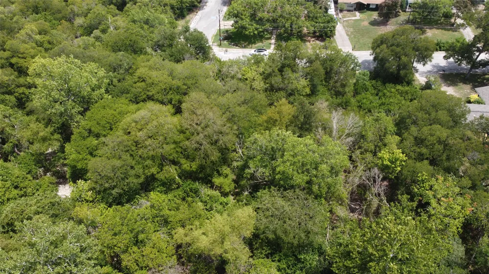 2502 Douglas Street Austin, TX 78741