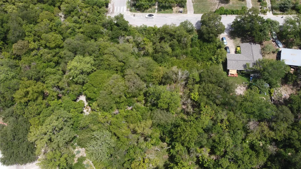 2502 Douglas Street Austin, TX 78741