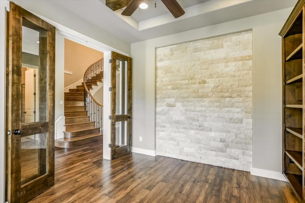 6005 Empresa Drive Austin, TX 78738