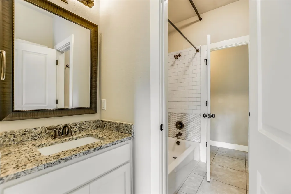 6005 Empresa Drive Austin, TX 78738